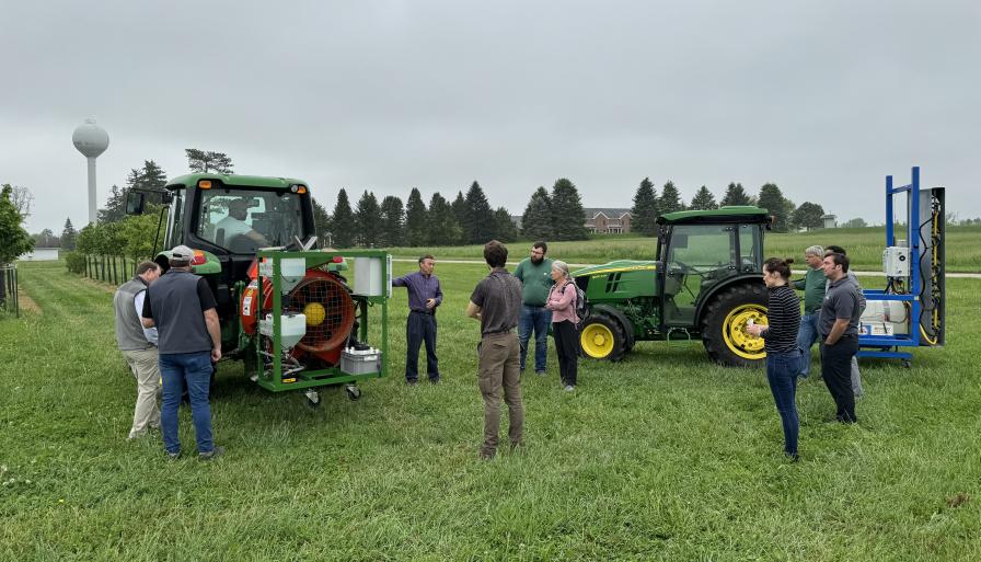 Heping Zhu sprayer display discussion