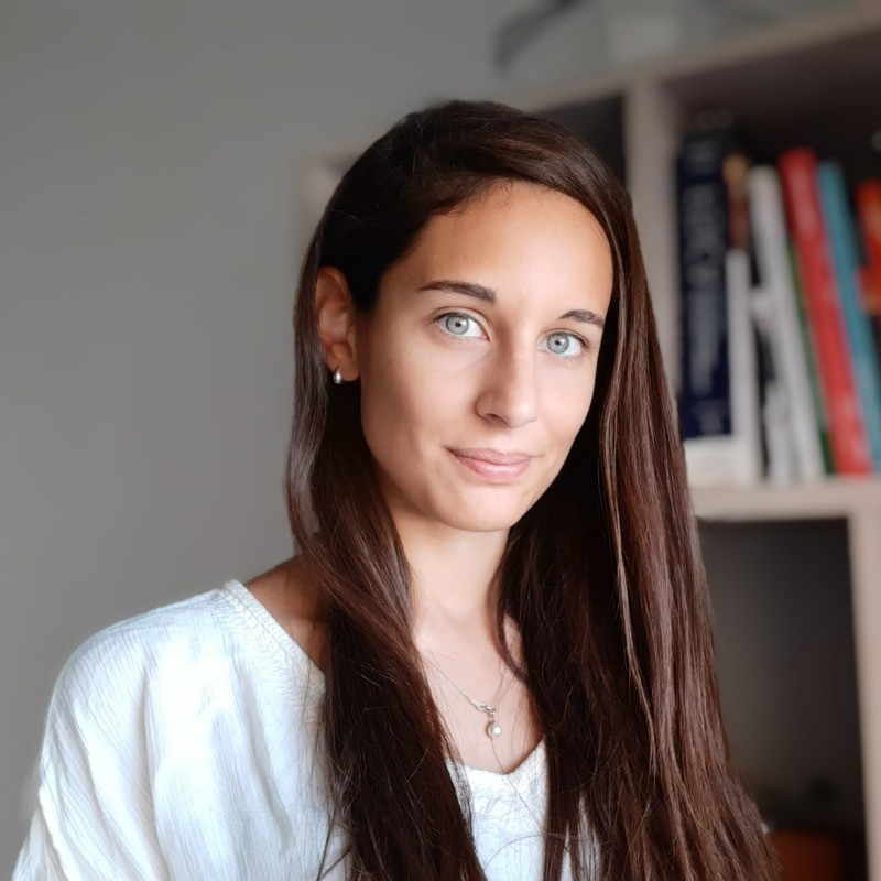 hire freelance research development expert luisa cencha