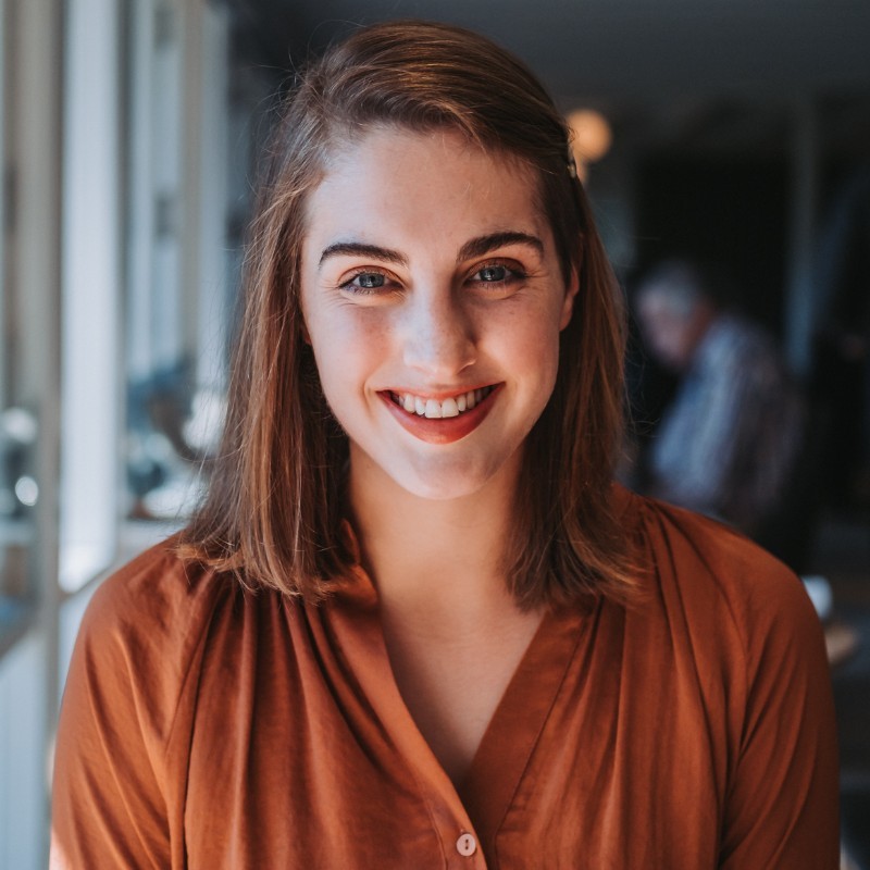 hire freelance medical sciences expert danica nici sims smuts