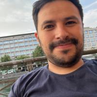 Victor Olenin  R. - Físico - Facultad de Ciencias - Subject Matter Expert from Kolabtree