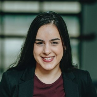 hire freelance data visualization expert ana carolina freitas xavier