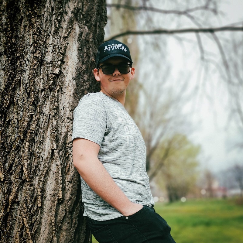 Mehmed B. - Batchelor of mechanical engineering - Subject Matter Expert from Kolabtree