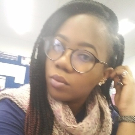 chinwe ashlie anozie cosmetics consultant for hire