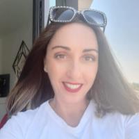 Mia  R. - BACHELOR IN BUSINESS - Subject Matter Expert from Kolabtree