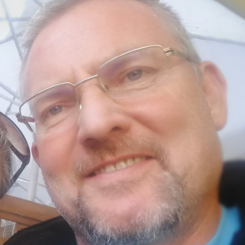 anton maas international business freelance expert