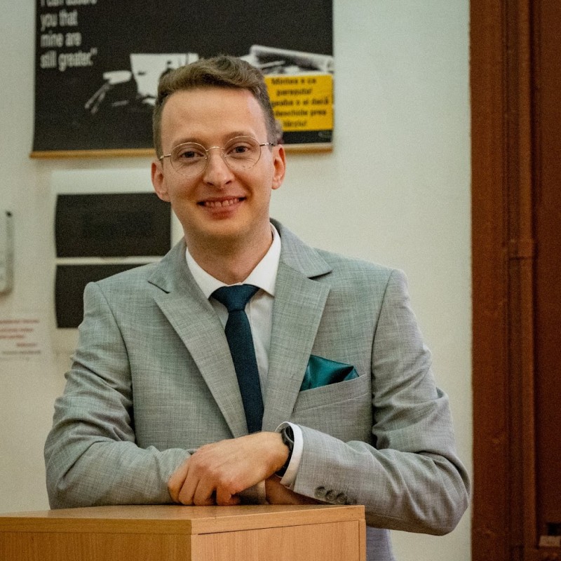 Ádám S. - Phyisics - Subject Matter Expert from Kolabtree