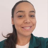 renata carvalho science writing freelancer for hire