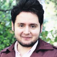 hire freelance medical device marketing expert behzad yousefi