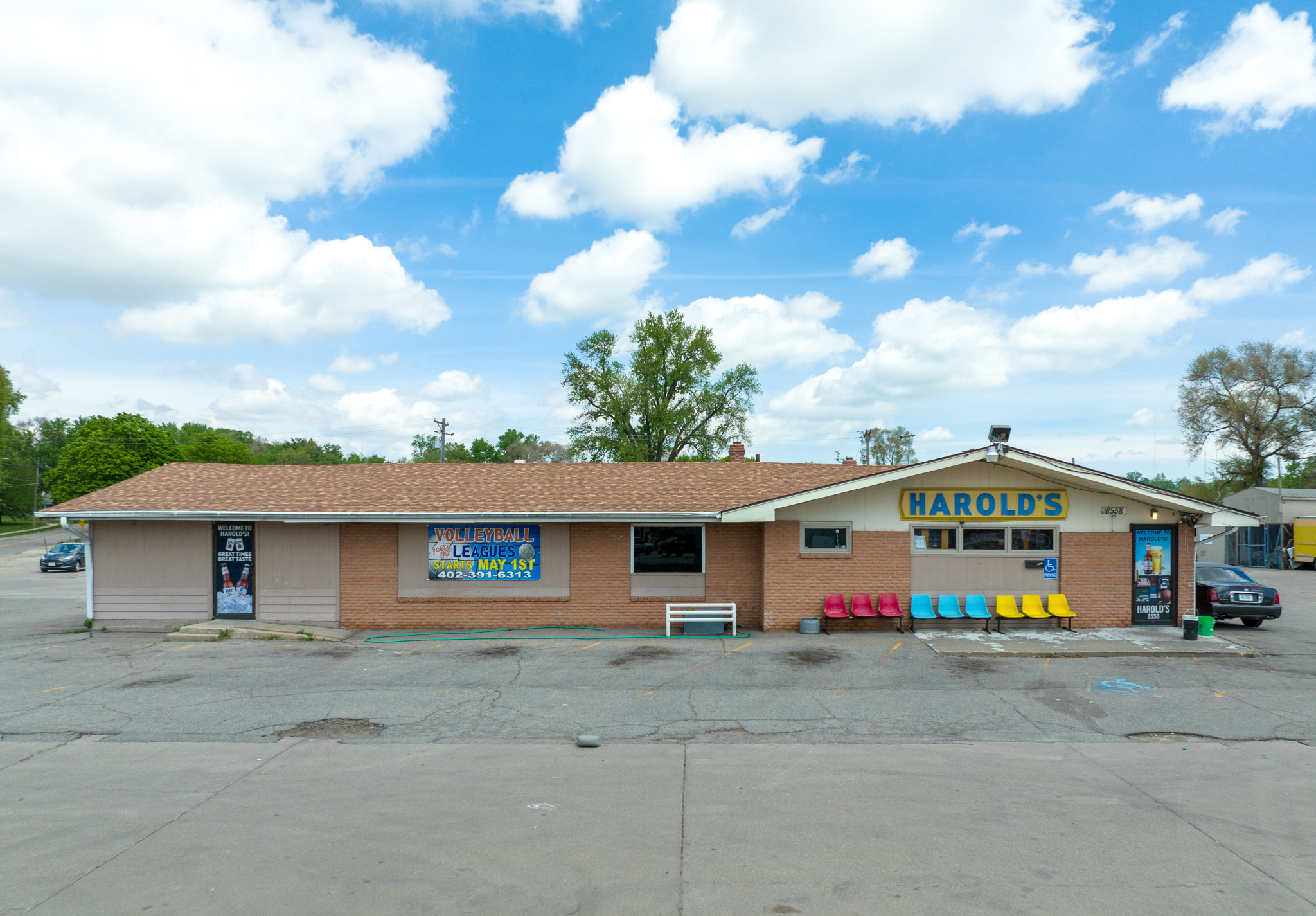 Harold's Bar Orion Listing