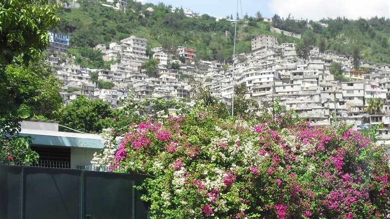 Lots of house on top of a mountain