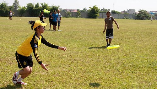 Cambodia frisbee