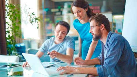 Curso de Especialización en Marketing Digital y Comercio Electrónico Curso de Especialización en Marketing Digital y Comercio Electrónico
