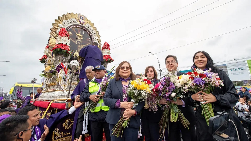 La PUCP recibió al Señor de 