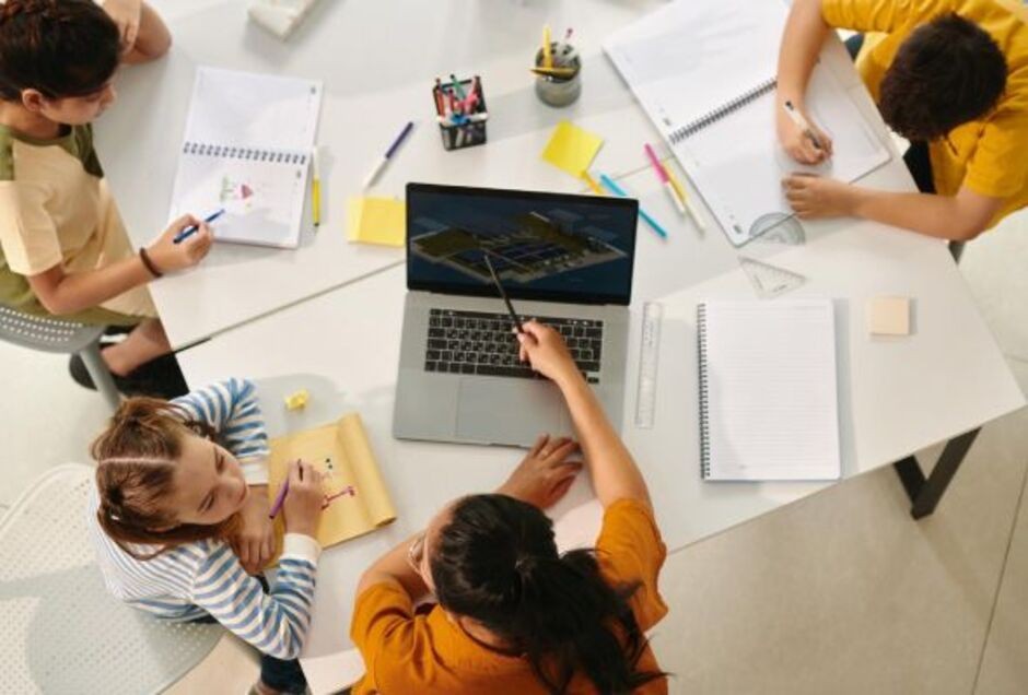 "Investigación en niñas/os y adolescentes: ¿es posible una participación realmente voluntaria"