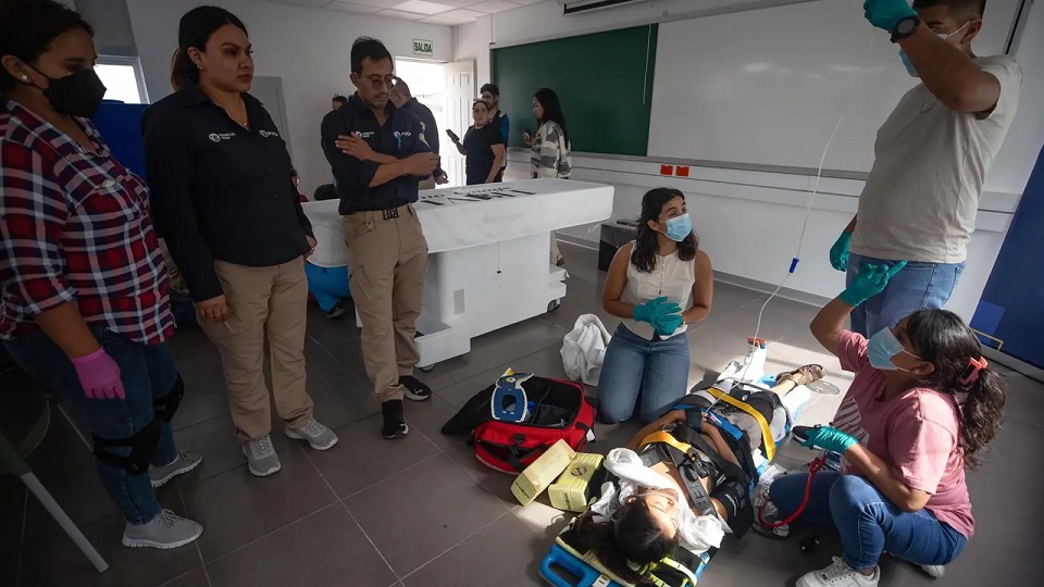 PUCP es acreditada por la NAEM