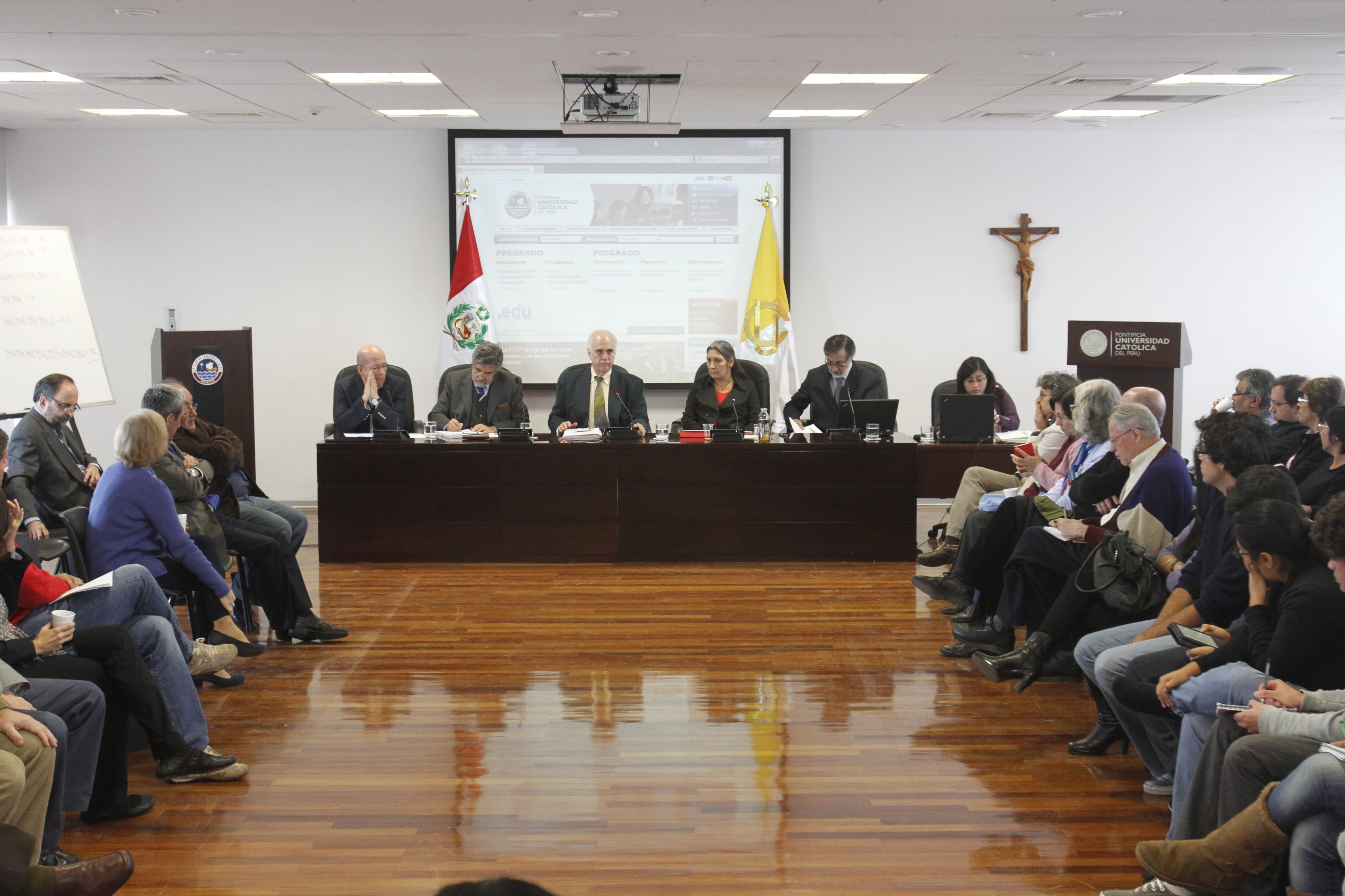 Comunicado de la Asamblea Universitaria de la PUCP