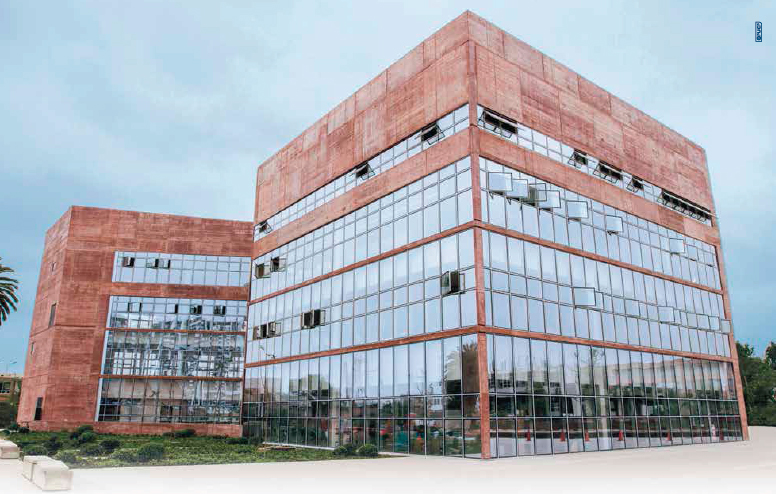 Somos una Universidad acreditada internacionalmente