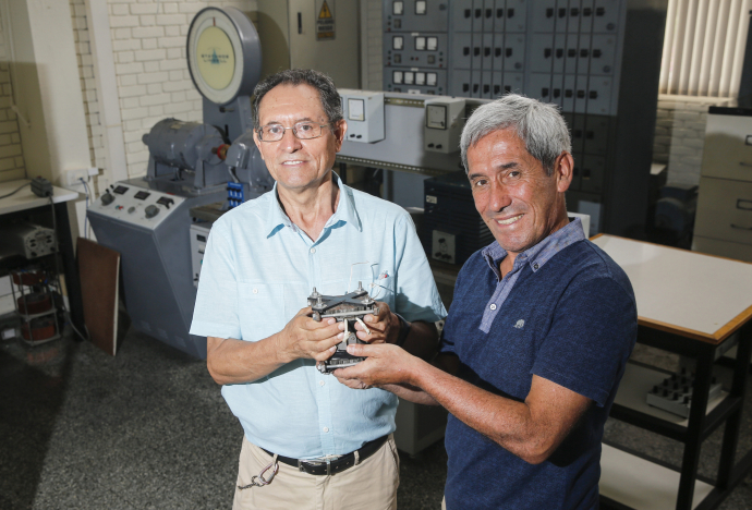 ¡Nueva patente PUCP! Indecopi reconoce invento de dos de nuestros docentes