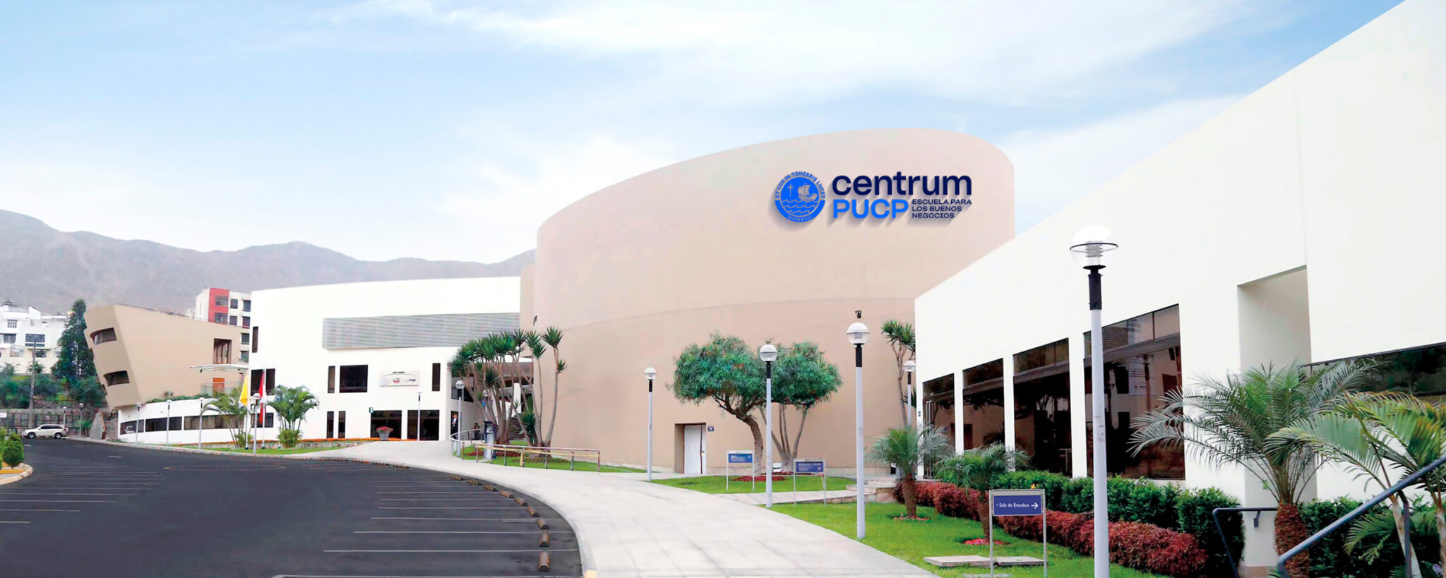 Centrum PUCP Es L der En Latinoam rica Y Top 20 A Nivel Mundial