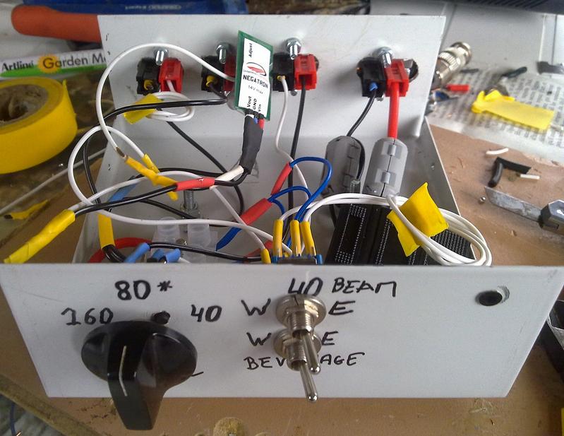 uniersal switching box for the vertical/berverage and wire beam antennas