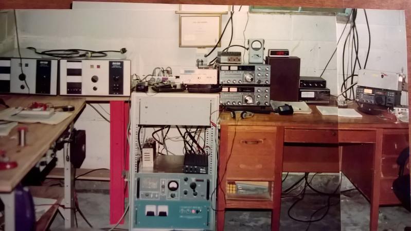 n2xk vhf/uhf station