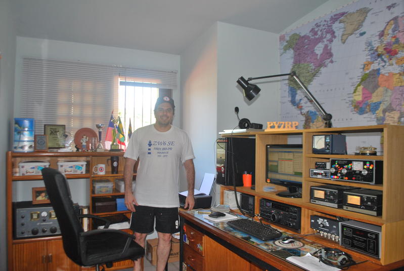 http://s3.amazonaws.com/files.qrz.com/p/py7rp/py7rp1.jpg