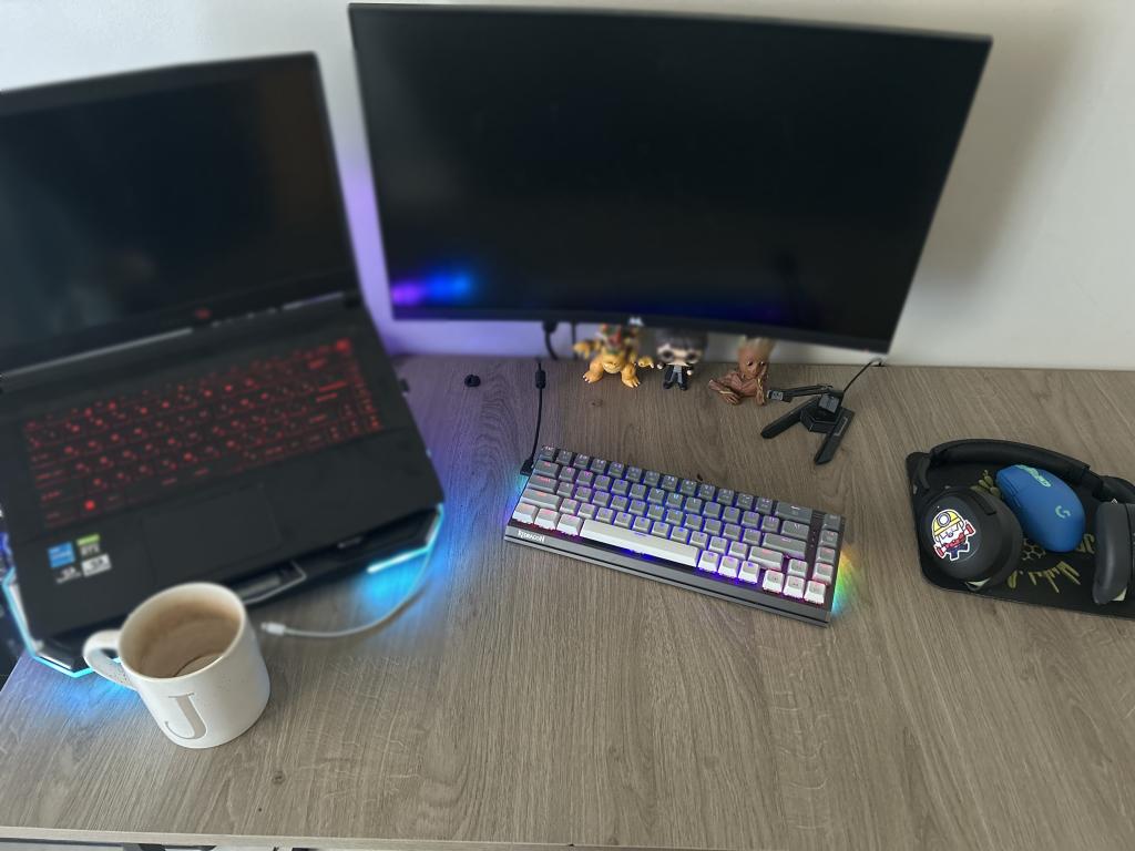 Roast My Desk