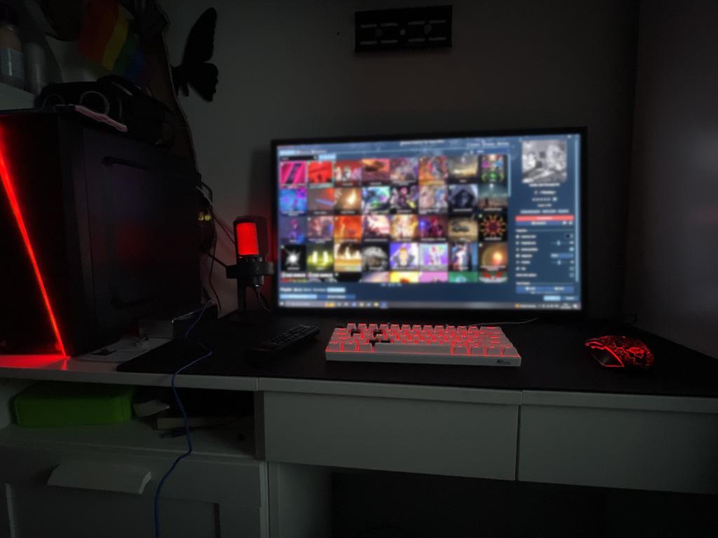 Roast My Desk