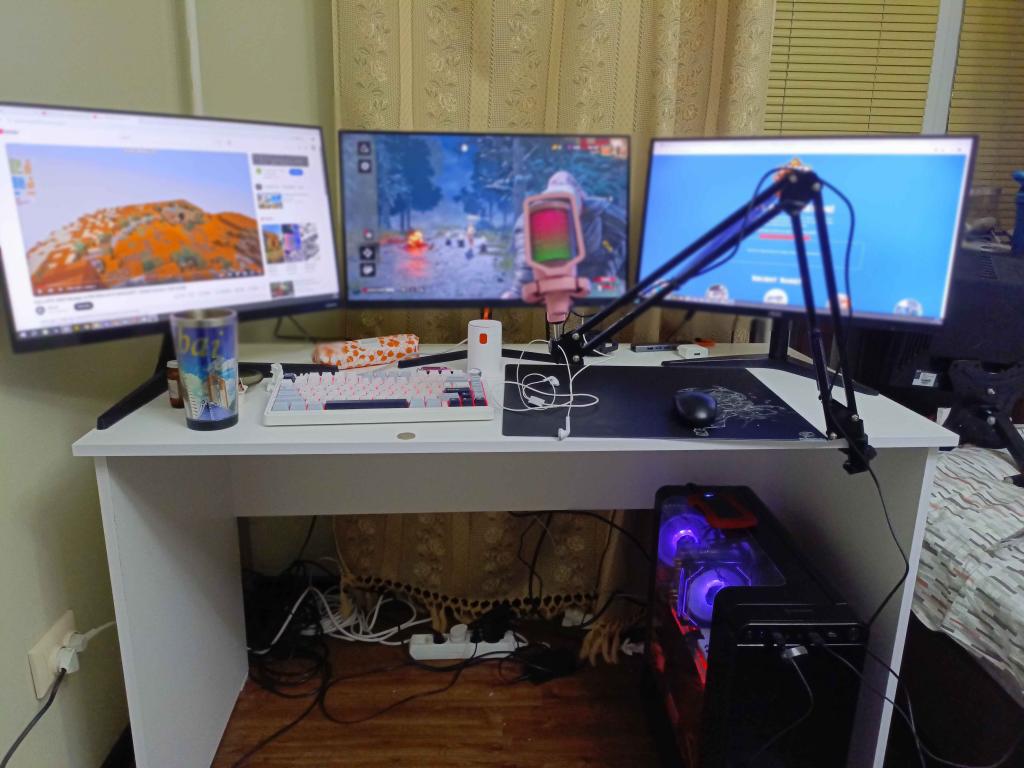 Roast My Desk