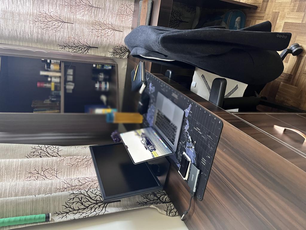Roast My Desk