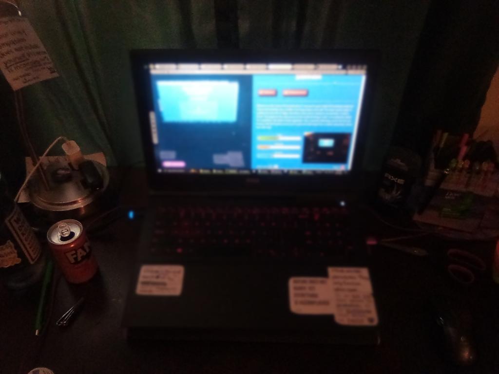 Roast My Desk