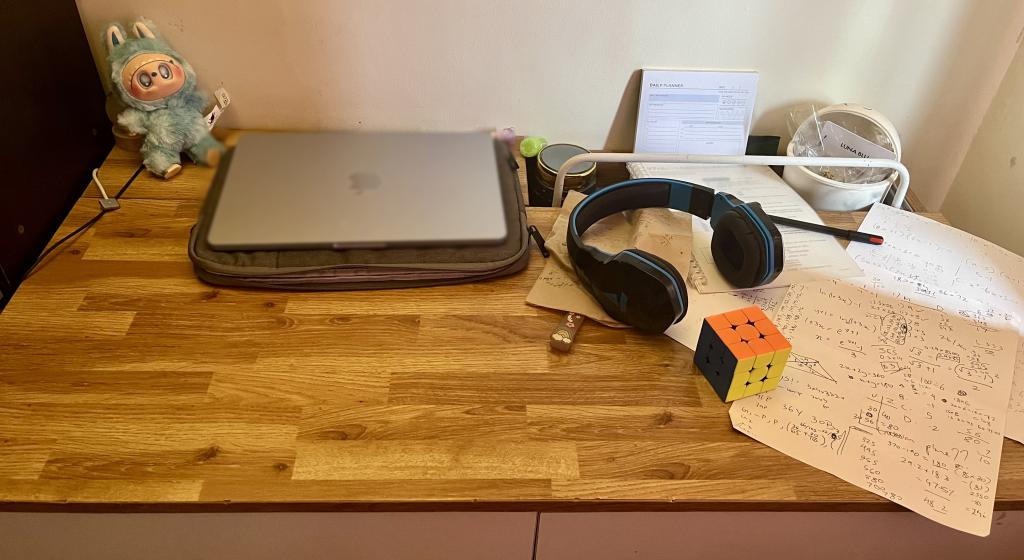 Roast My Desk