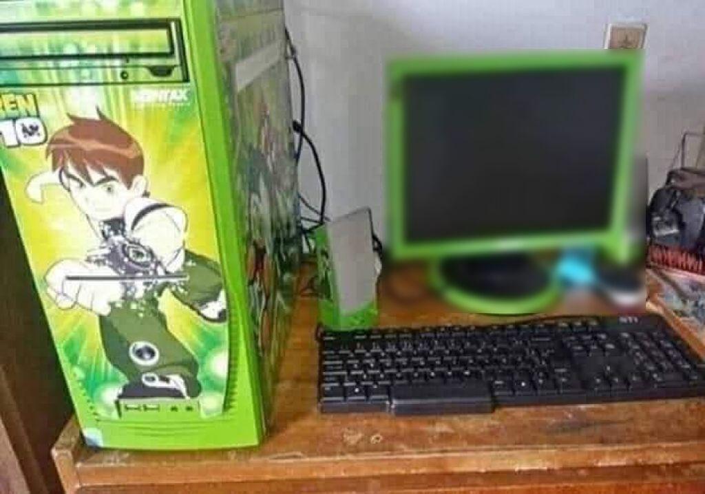 Roast My Desk