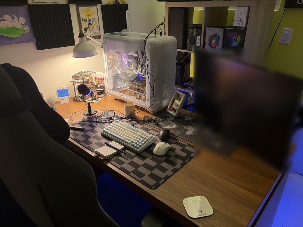 Roast My Desk