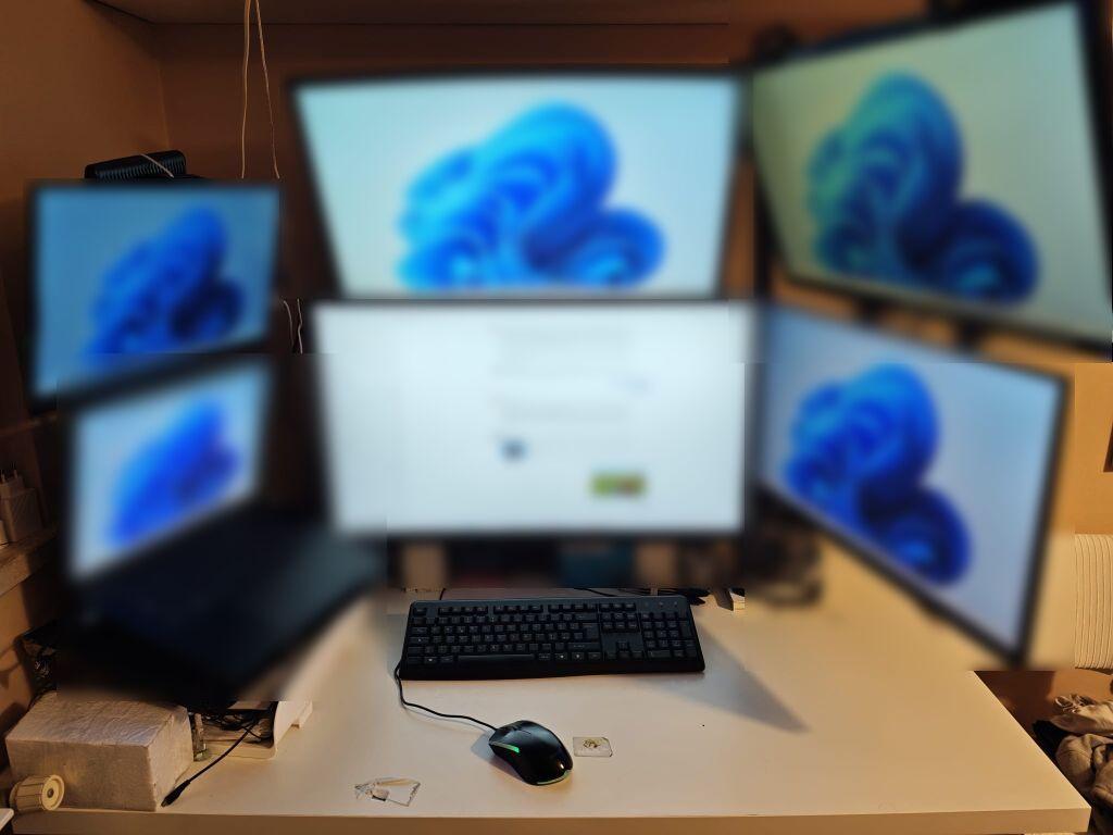 Roast My Desk