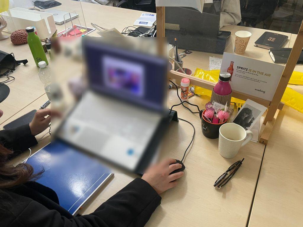 Roast My Desk