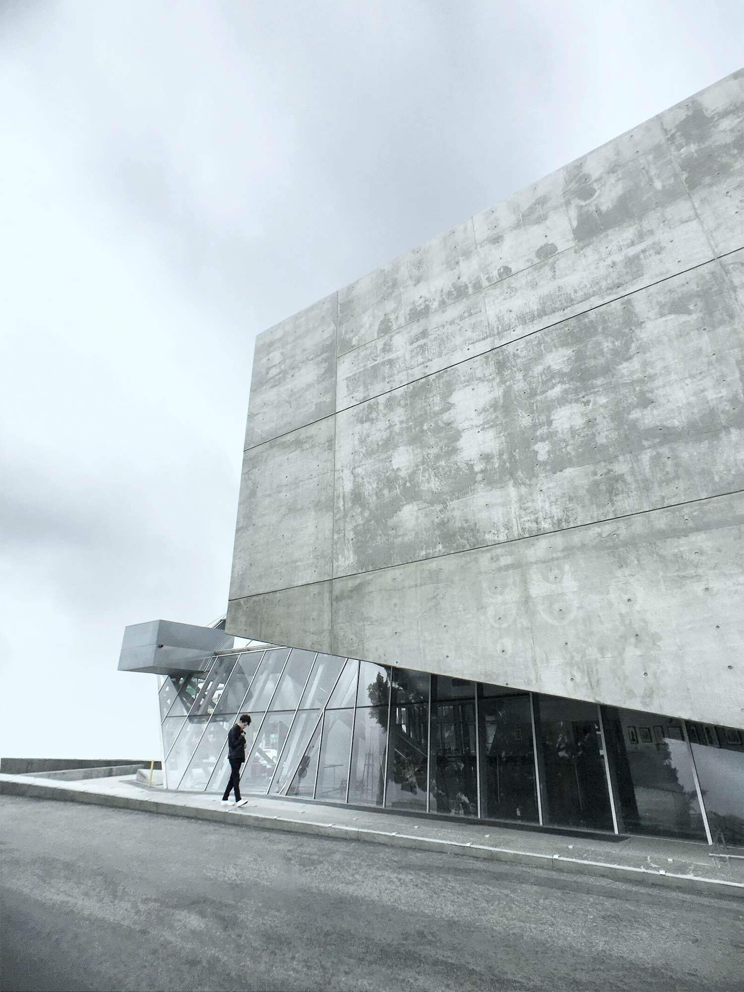 Minimalist Architecture 6 Minimalist Architecture 6