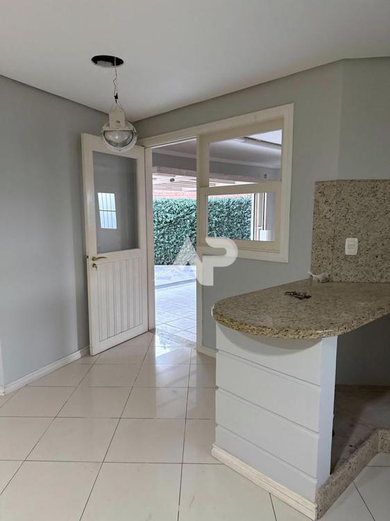 Acesso - Interno para a Garagem.