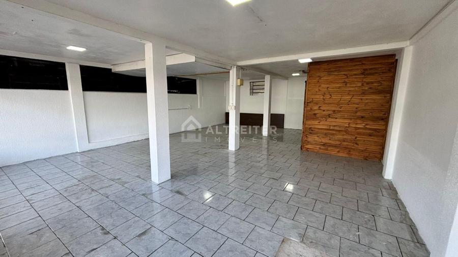 SALA COMERCIAL