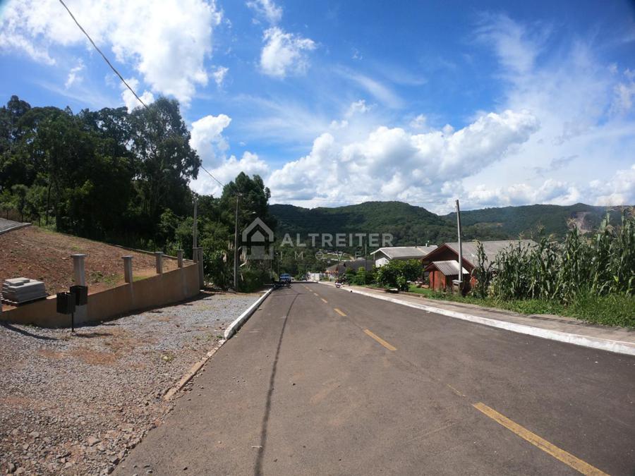 RUA DEFRONTE AO LOTE