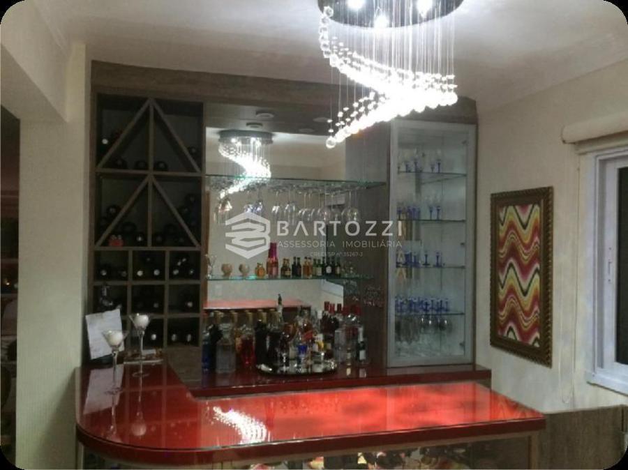 BAR COM ADEGA