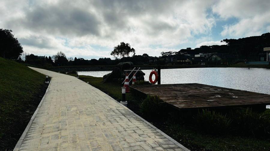 PASSEIO BEIRA LAGO