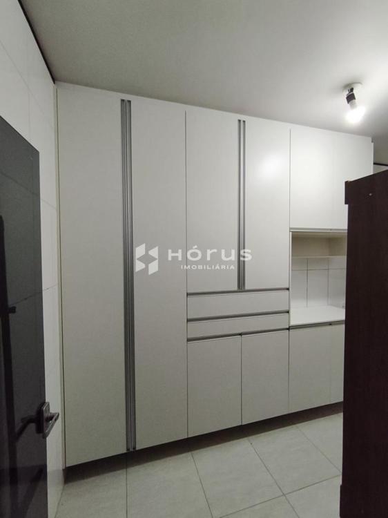 LAVANDERIA COM MOVEIS PLANEJADOS