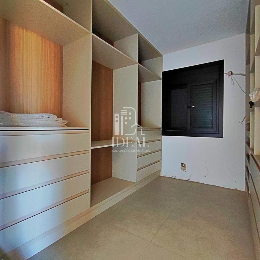 CLOSET SUITE MASTER
