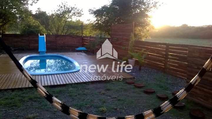 Área com piscina