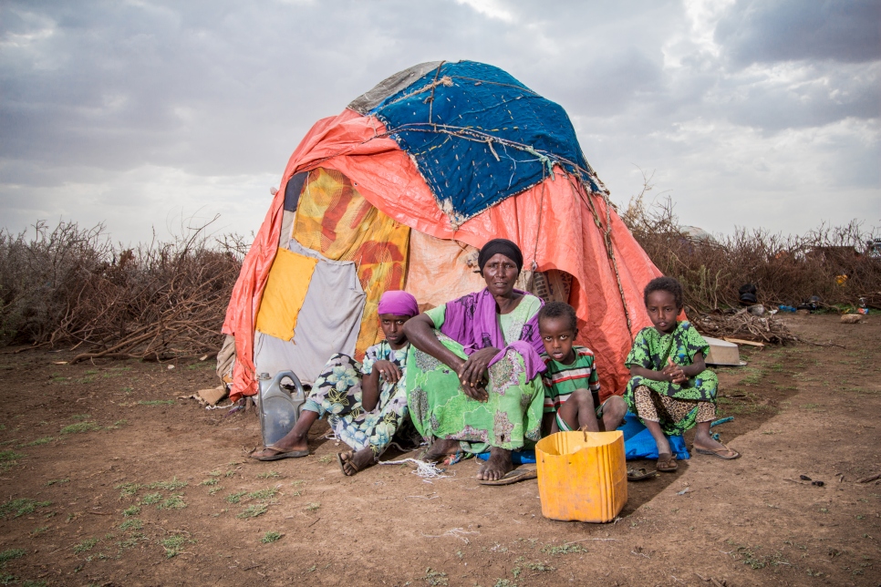 La sequía en Somalilandia dejó a Maryama Abdi Wa’ays y su familia sin hogar, solo algunas de las 24 millones de personas que son desplazadas por eventos climáticos cada año.