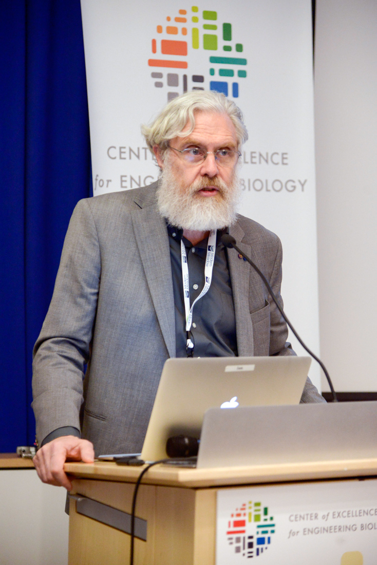 George Church de la Universidad de Harvard en una reunión de ingenieros del genoma.