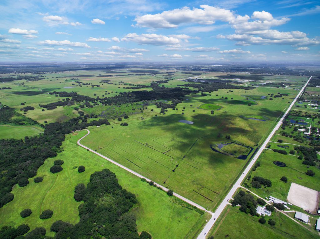 4,030’ of frontage along the north side of Fruitville Road