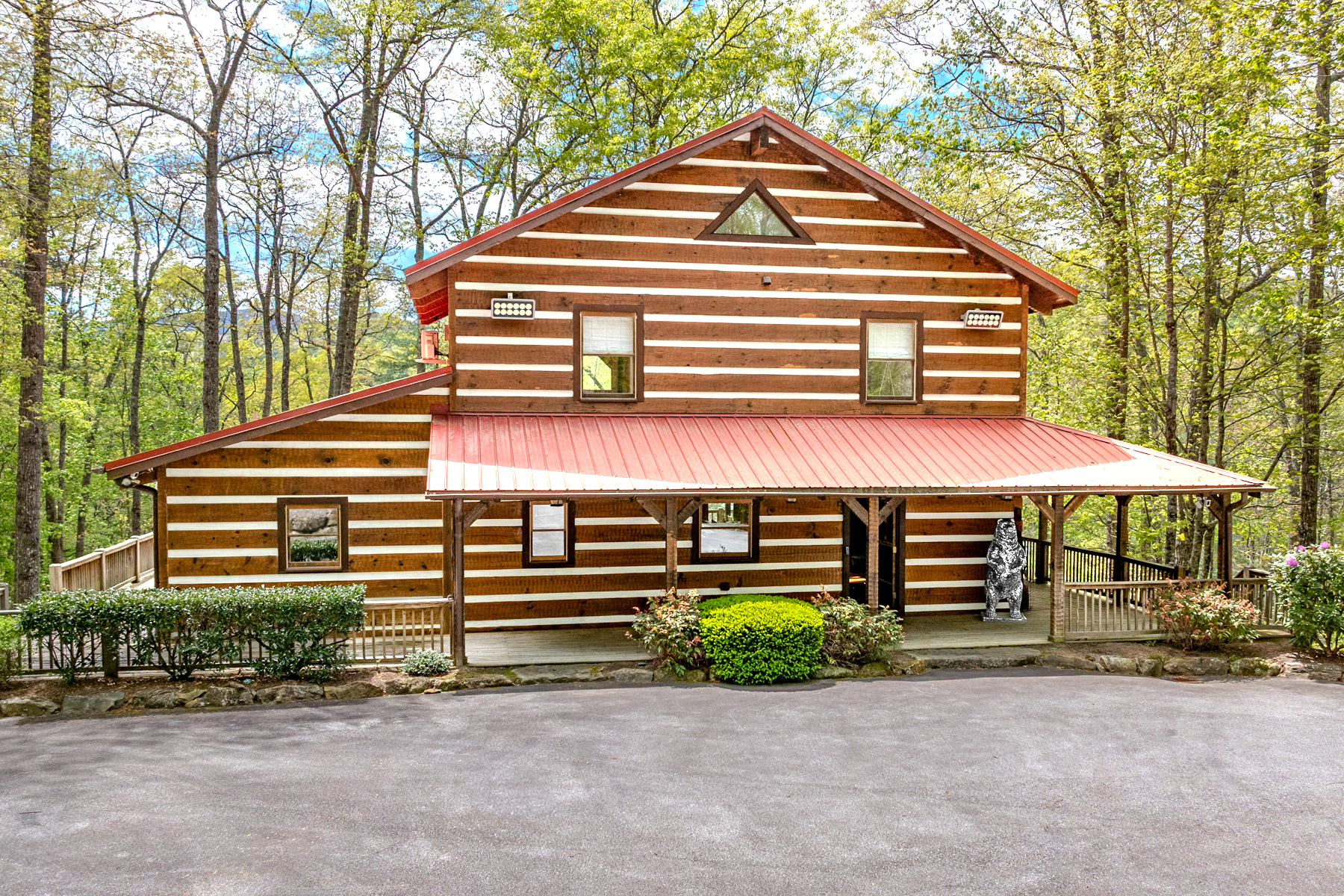 268 Tocami Trail, a lakefront log home on Lake Glenville in Cullowhee, North Carolina