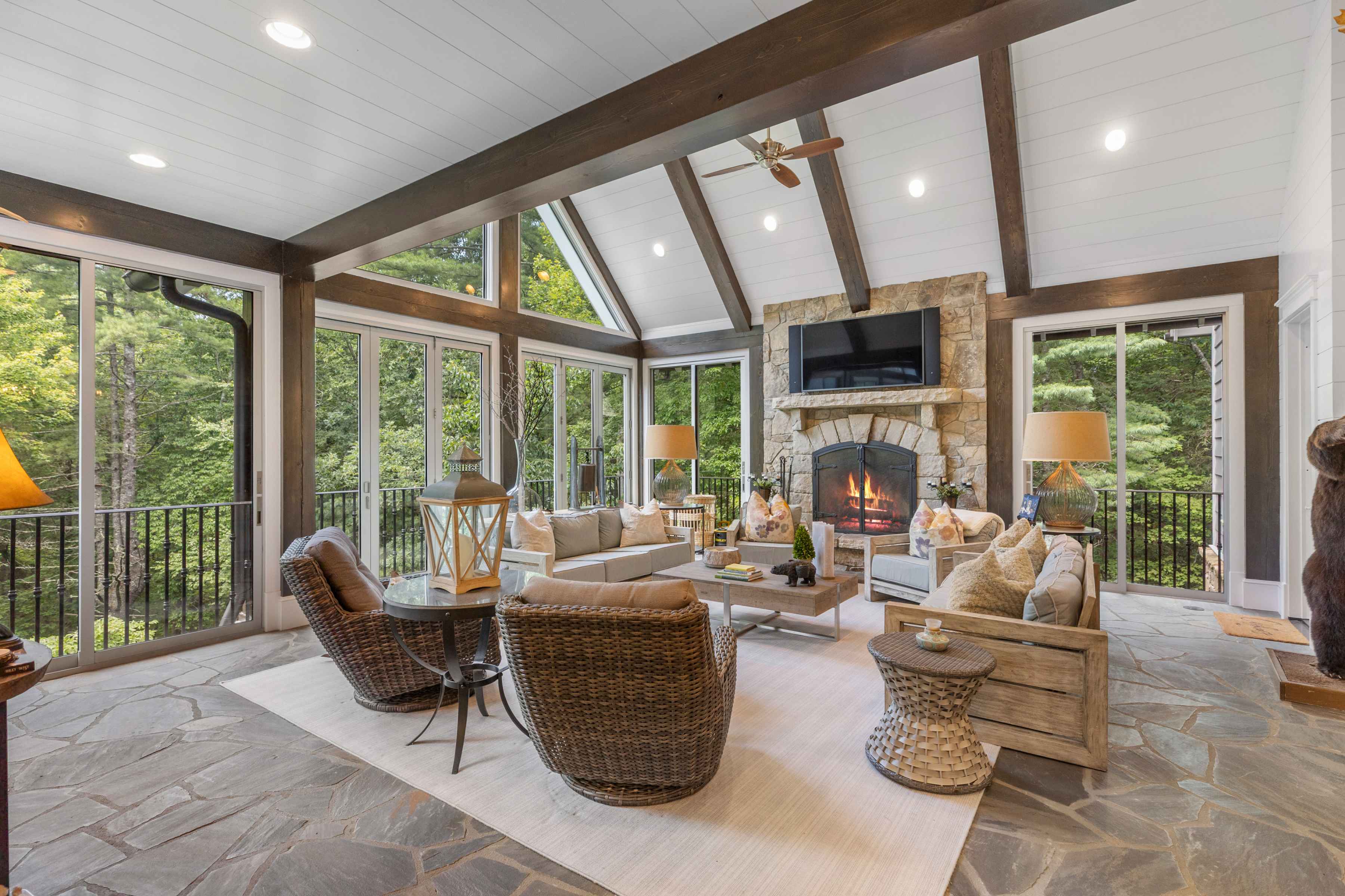 329 High Mountain Drive, a home in Mountaintop Golf & Lake Club